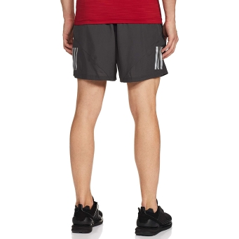 السراويل القصيرة